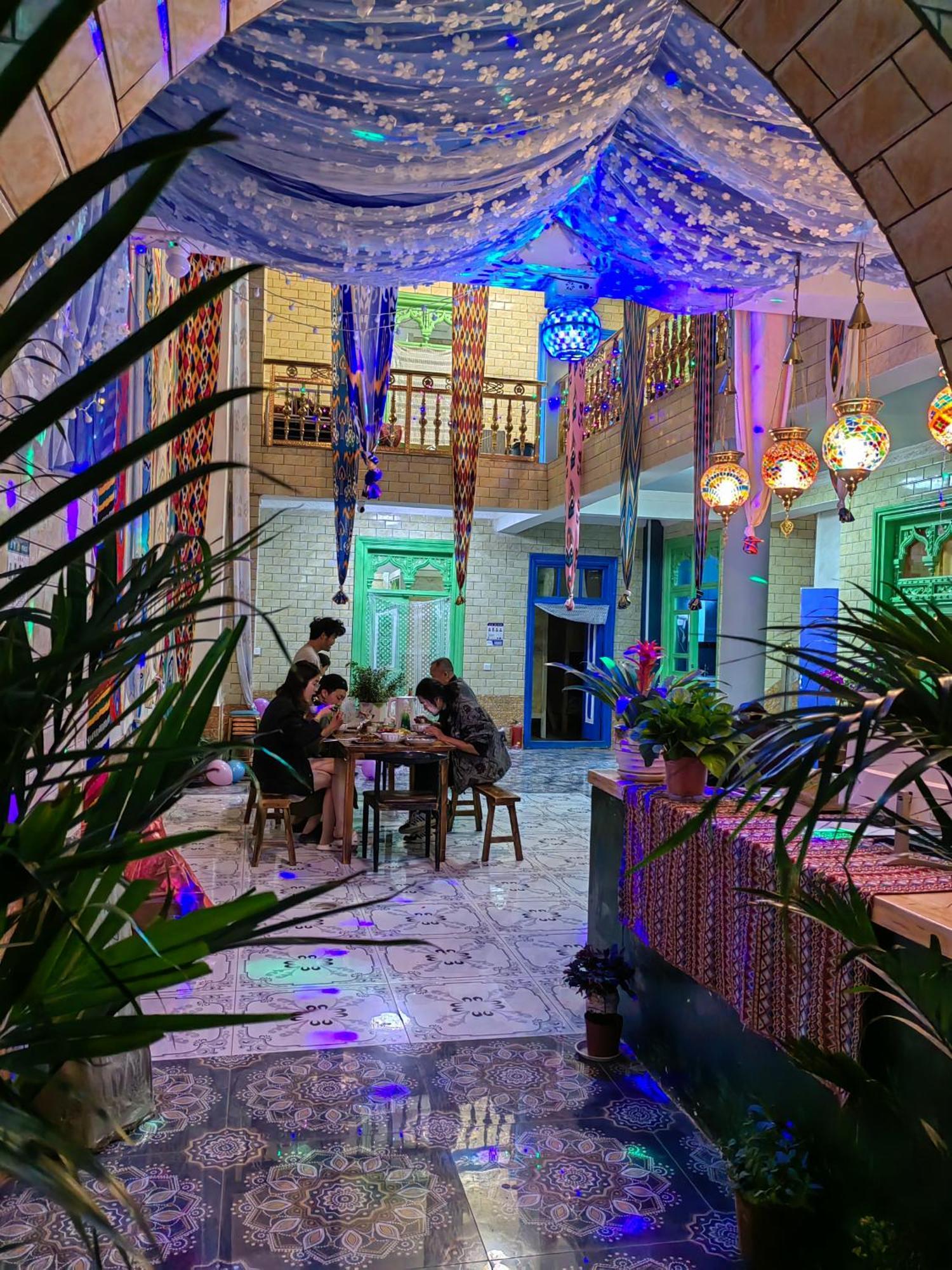 喀什市故人归青年旅店 外观 照片